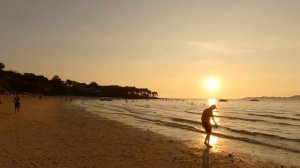 Sunshine Cozy Beach Hotel, Pattaya, Thailand | Beach Walking Tour 🇹🇭
