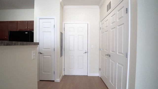 Hamilton Green Apartments смотреть онлайн