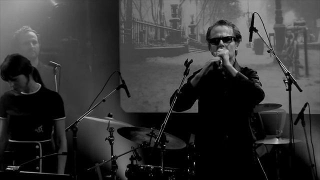 Looking for Another Town—The Apartments LIVE at L'Ubu смотреть онлайн