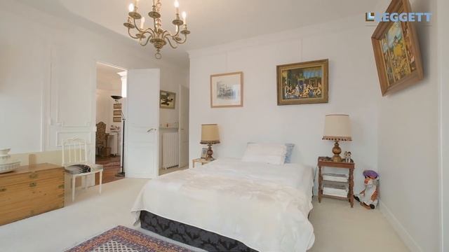 Charming apartment for sale in the 8th arrondissement of Paris - fully renovated – Ref.: 106044TMA7 смотреть онлайн