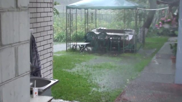 Стихийное бедствие в Броварах смотреть онлайн