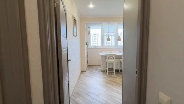 БОЛЬШАЯ ДВУШКА В АНАПЕ С РЕМОНТОМ В ОТЛИЧНОЙ ЛОКАЦИИ! смотреть онлайн