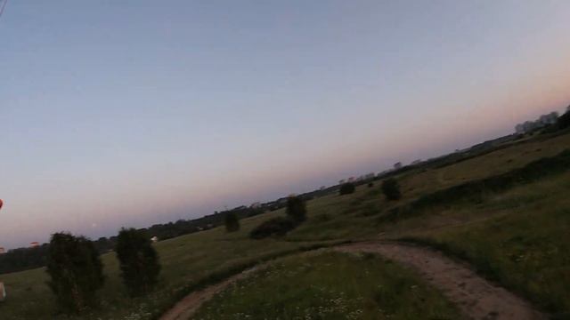 Воздушная прогулка на бреющем и встреча с Лосем! смотреть онлайн