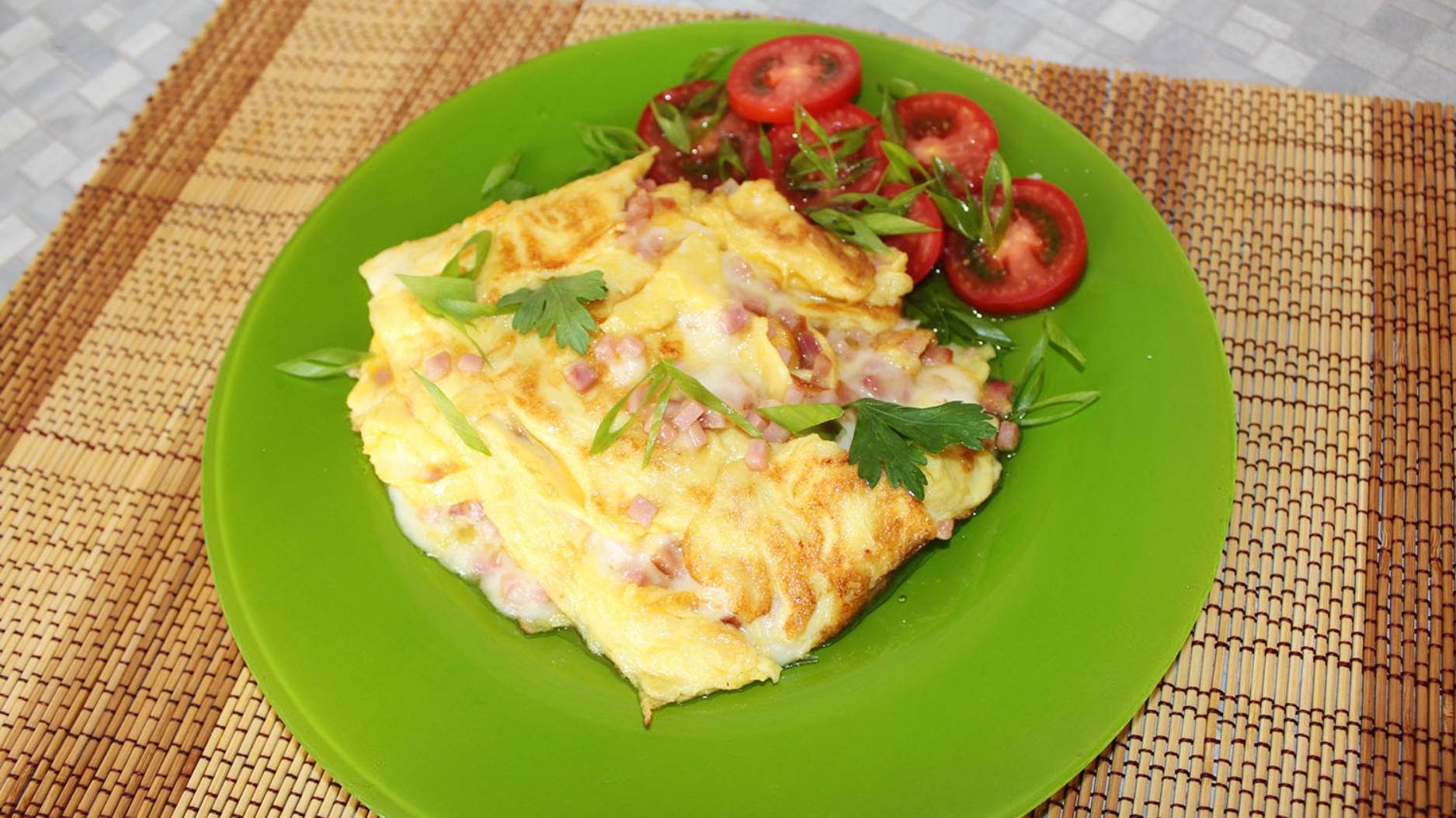 Омлет с ветчиной и сыром смотреть онлайн