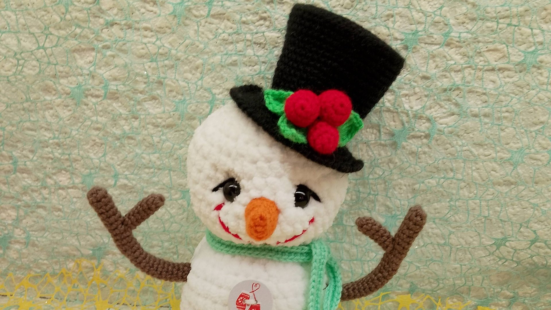 Мастер класс: снеговик из плюшевой пряжи смотреть онлайн