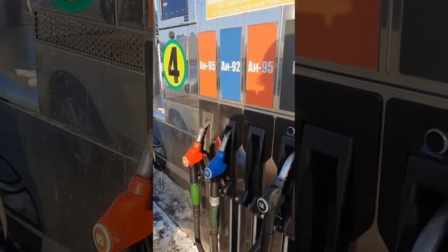 Какая стоимость 95 и 92 бензина в Калининграде?