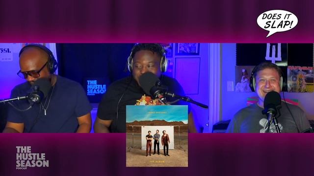 JONAS BROS, WAFFLE HOUSE REACTION HD 1080p смотреть онлайн