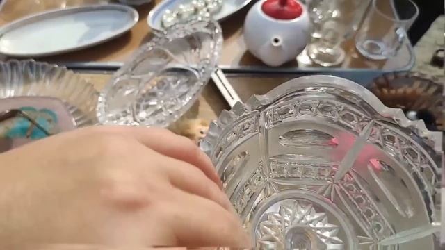 ЧТО ТАМ В ПЫЛЬНЫХ КОРОБКАХ = барахолка= Вещи из СССР. Блошиный рынок с посудой. Советский фарфор. смотреть онлайн
