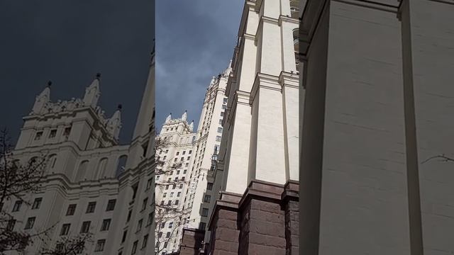 Высотка 176 метров на Котельнической набережной в Москве. смотреть онлайн