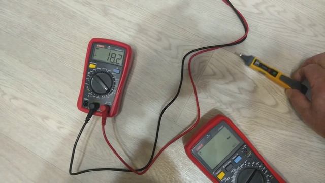 Возможности функции NCV мультиметров UNI-T UT 890C и UT 33D+ смотреть онлайн