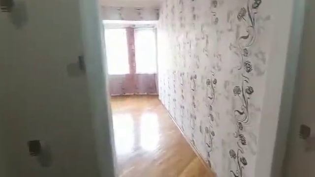 Yeni Bakıda mənzil satılır.Qaz,Lift,Kupça.40.000azn смотреть онлайн