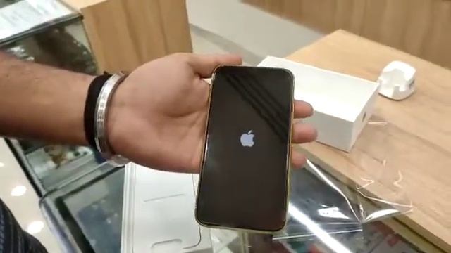 iPhone 11 128GB unboxing смотреть онлайн