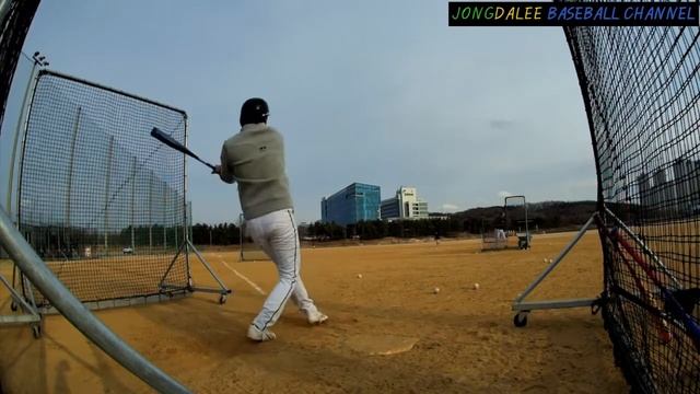 Team UNIX #8 이동영(사회인야구 동계연습: 애기아빠 타격연습) смотреть онлайн