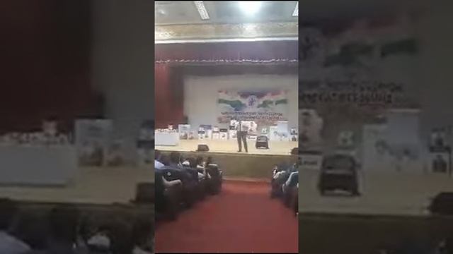 Сейчас Идёт Тренинг С.Давлатова В Худжанде смотреть онлайн
