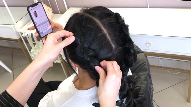 Как заплести две объемные французские косы за 10 минут смотреть онлайн