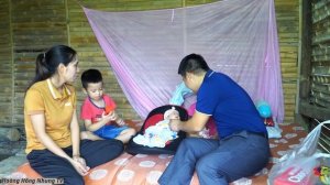 Kind Man: Single Mother Touched by Kind Man's Thoughtfulness | Hoang Hong Nhung TV