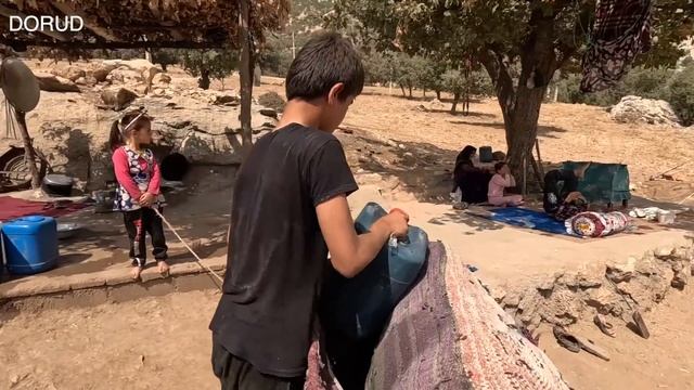 Love And Hard Work: Life Of The Nomadic Family