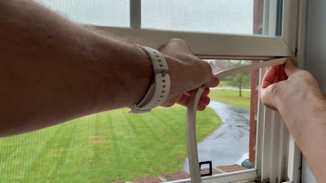 How to Seal Drafty Windows w/ MD Silicone Rubber смотреть онлайн
