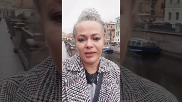 Директор агентства недвижимости в СПб смотреть онлайн