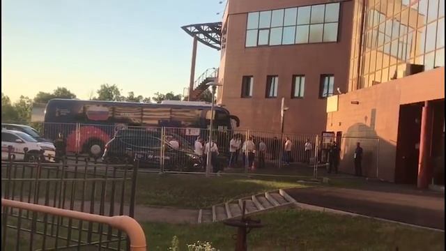 Как болельщики встретили сборную России в Самаре