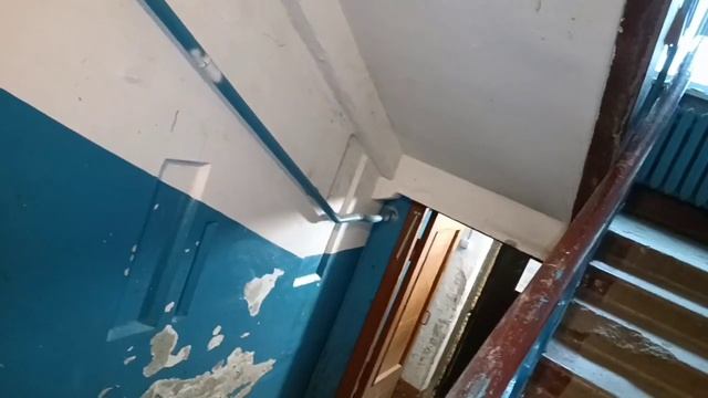 Автомат в подъезде смотреть онлайн
