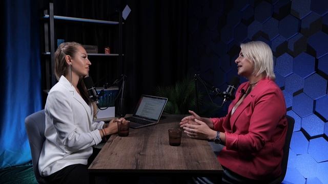 Лойчик Ольга и Кристина Лабренд об управлении. Масштабирование бизнеса: из 5000₽ в 18 млн. смотреть онлайн