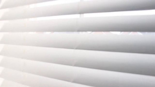 How To: Open up window blinds смотреть онлайн