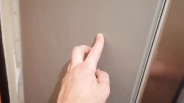 Холодильник Вирпул красивый и бюджетный в данном случае