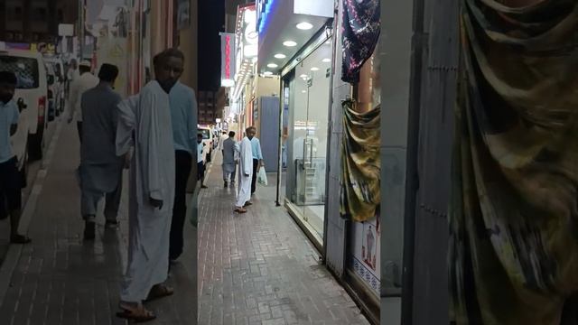 Дубай, вечерняя прогулка по Deira 5 смотреть онлайн