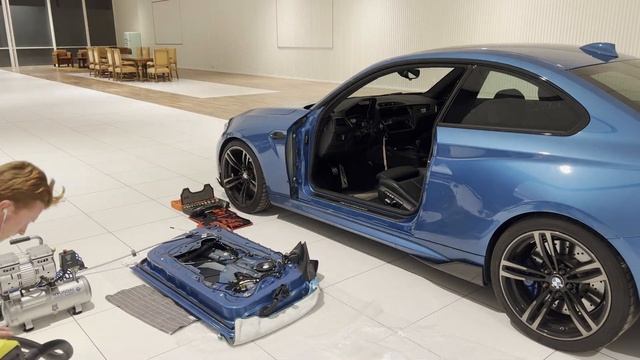BMW M2: Car Got Broken Into; Interior STRIPPED смотреть онлайн