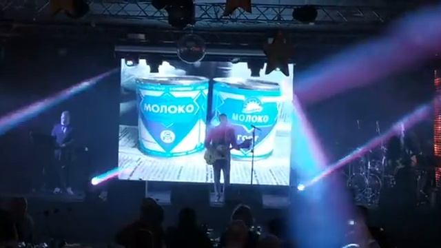 пісня сюрприз на корпоратив у стилі 80 х смотреть онлайн