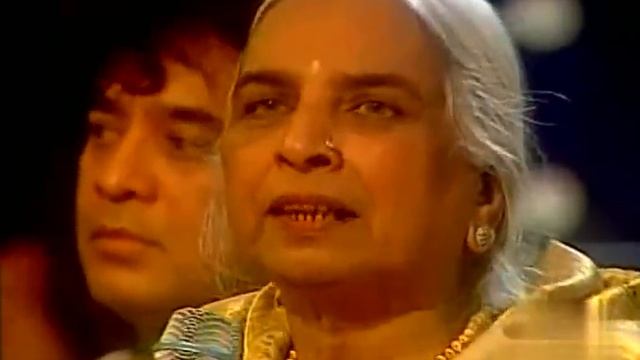 14 Yr Shreya Ghoshal Wins Adult Mega Finals 1999 | Sonu Nigam - Tere Bin Soone
