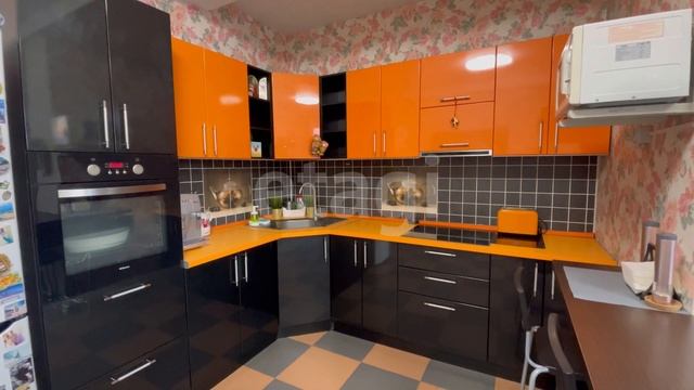 11194787 г. Сургут, р-н 28 мкр, ул. Югорская, д. 17 смотреть онлайн