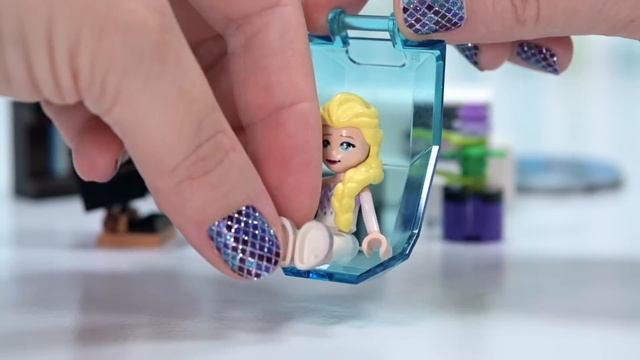 Building Elsa a luxe penthouse, yes, it's a modern day princess apartment! Custom Lego Build DIY смотреть онлайн