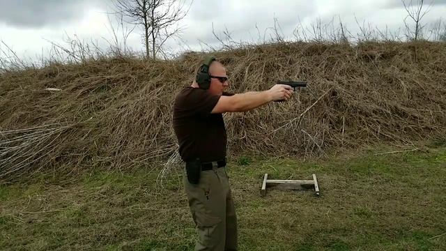 Pew pew slo mo via Galaxy S8 смотреть онлайн