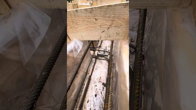 Висячий Ростверк Опалубка и сборка на ЖБИ сваях (забивные ЖБИ сваи )