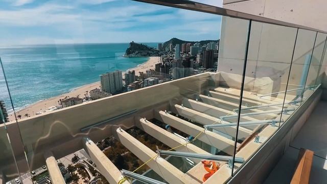 СОЛНЕЧНАЯ СТАНЦИЯ НА 23 ЭТАЖЕ БЕНИДОРМ смотреть онлайн