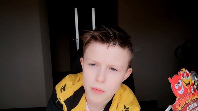 Распаковка старой 🧓 акции Скрепыши!!!  Попался юбилейный скрепыш! 😱😱😱