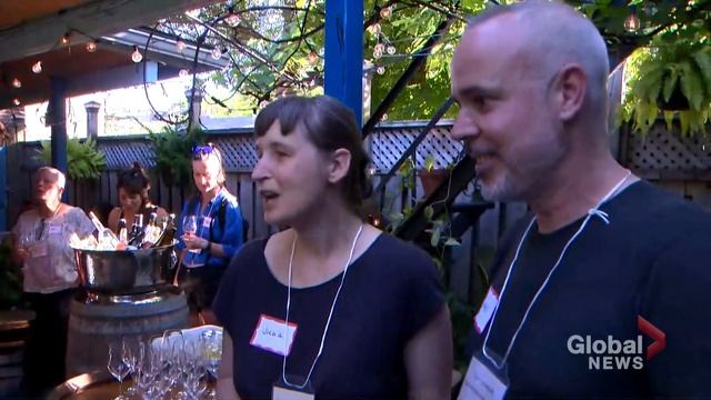 "Tinder for real estate": Home co-ownership on the rise amid housing crisis смотреть онлайн