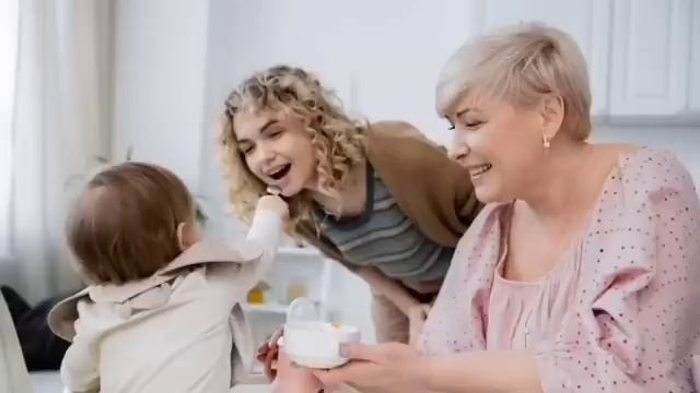 ОТЧИМ С ДОЧКАМИ И ПАДЧЕРИЦА 