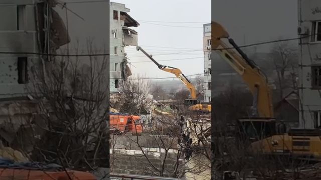 Снос дома, Мариуполь октябрь 2022 / Demolition of a house, Mariupol, october 2022 смотреть онлайн
