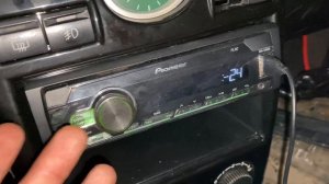 Поставил САБ в Приору! Подключение системы и шумка крышки багажника