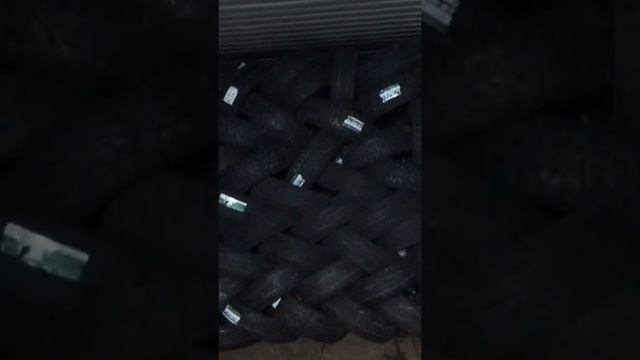Разгрузка шин из контейнера смотреть онлайн