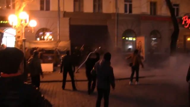 Кровавые столкновения в Полтаве против застройки смотреть онлайн