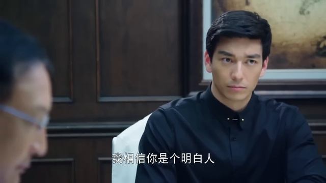 【Movie電影】女孩深夜迷路向網戀對象求助，卻剛好被CEO撞見！#風光大嫁#最新電影#大陸電影#愛情電影 смотреть онлайн