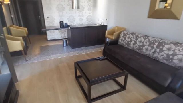 Двухкомнатная квартира в комплексе Royal Beach Barcelo, Солнечный берег, Болгария смотреть онлайн