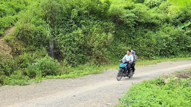 VIDEO: 10 Days Engineer And Secretary Take Care Of Sick Single Mother And Bring Her