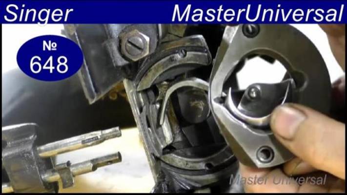 Как убрать заусеницы на челноке и установить челночный механизм право ходку на Singer. Видео № 648.