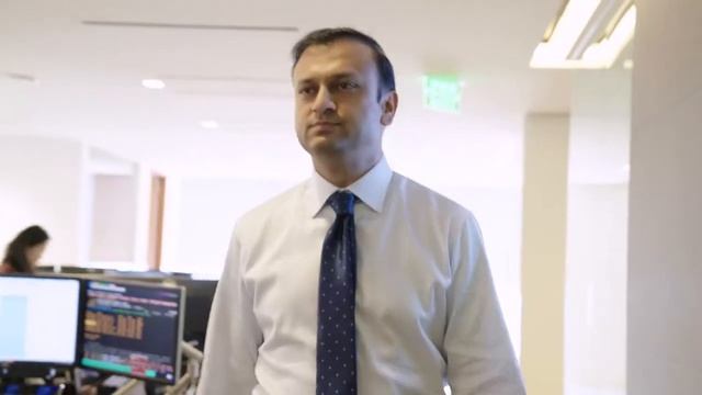 Bond by Bond: Finding Rising Stars in Housing смотреть онлайн