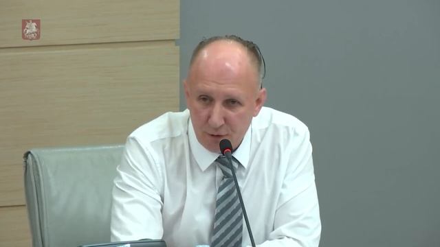О проблеме переселения из бывшего ведомственного жилья и общежитий Юрий Кокорев. смотреть онлайн